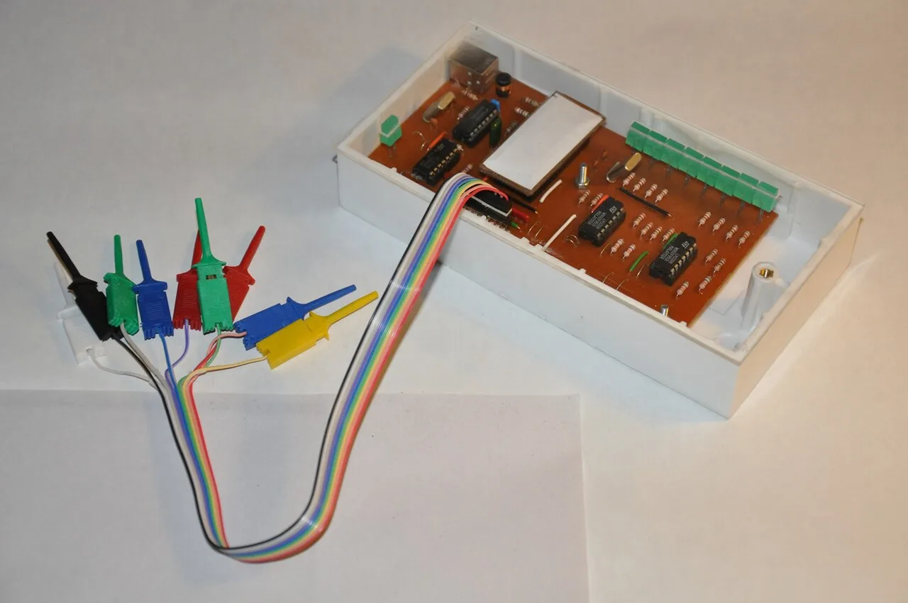 محلل منطقي USB، 24 ميجاهرتز 8 قنوات