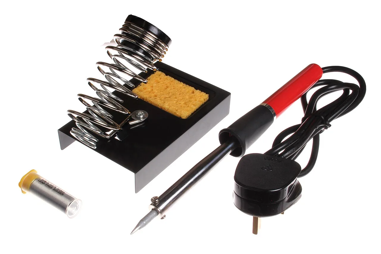 طقم تدريب لحام DIY، مكتشف معادن